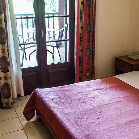 πηνέας Πανσιόν 3*